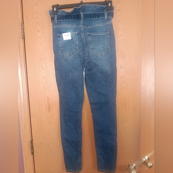 Women's size 3, two pair of high waist belted skinny jeans, NWT - Picture 6 of 7